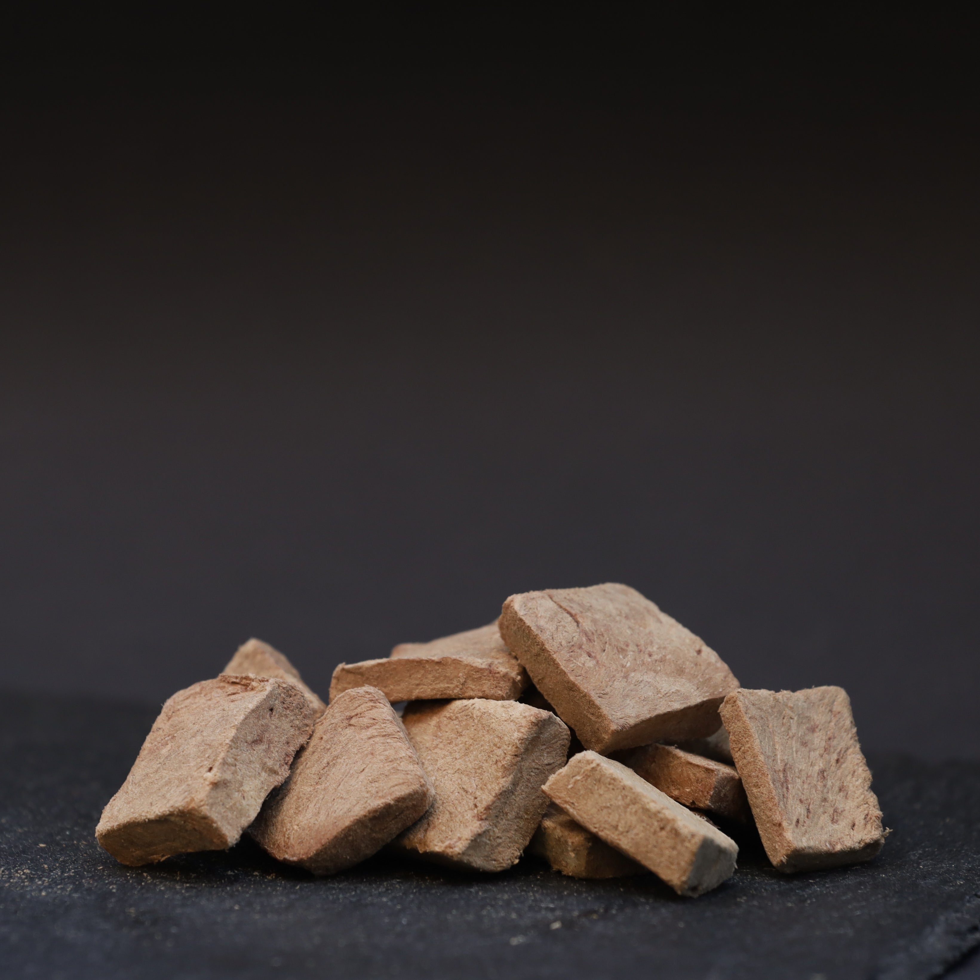Pferdeherzen gefriergetrocknet - BARF Snacks Goodies für Hunde und Katzen Pamico